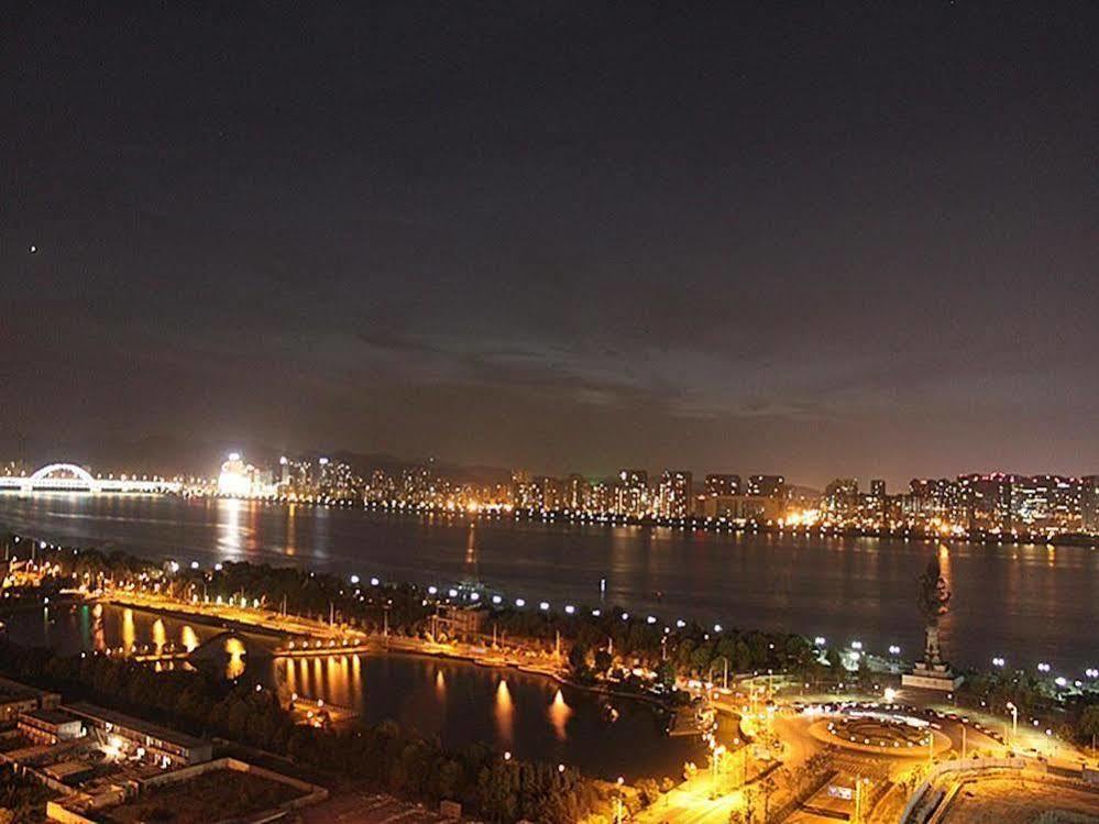 Qiantang River View Hotel Apartments Binjiang Exterior photo